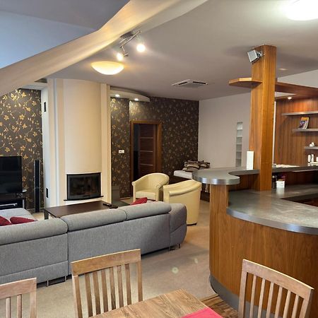 Apartman Bila Hora - Roudna Πίλζεν Εξωτερικό φωτογραφία